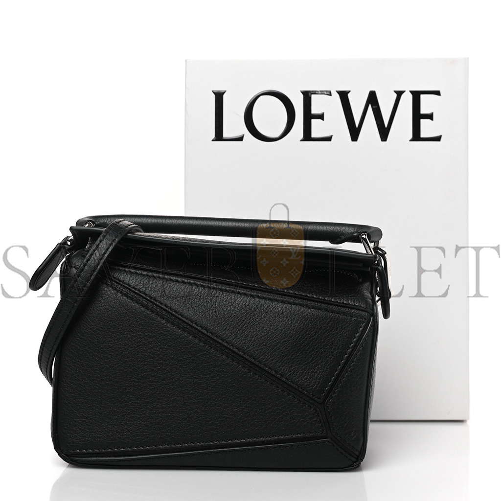 LOEWE CALFSKIN MINI PUZZLE BAG BLACK (18*12.5*8cm)